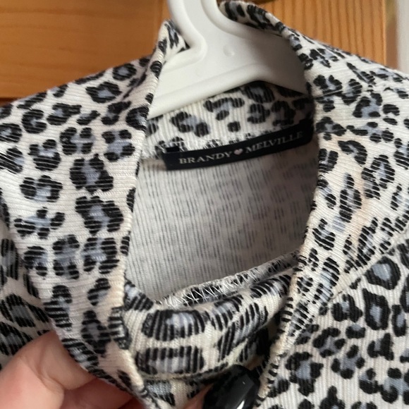 Tight cheetah turtle neck - Picture 2 of 2